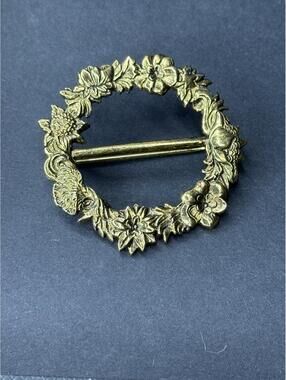 MFA Vintage Floral Wreath Brooch